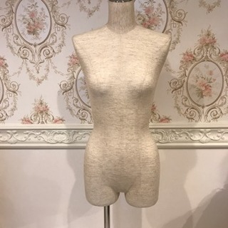 マネキン、おしゃれなトルソー