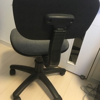 【譲ります】回転いすの画像