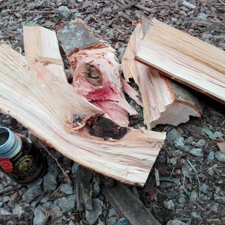 広葉樹ケヤキの薪！約1年5ヶ月以上乾燥。含水率19%前後。0.1立米価格。茨城県潮来市。1㎏約４５円。の画像