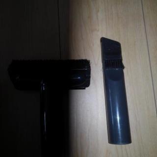 IRIS OHYAMAの充電式コードレススティッククリーナーの画像