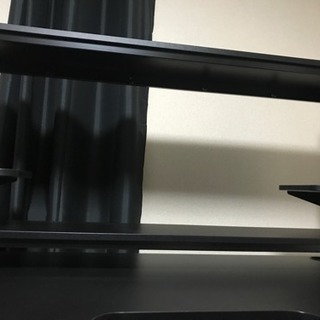 【美品】IKEAのパソコン用のデスクFREDDEです！の画像