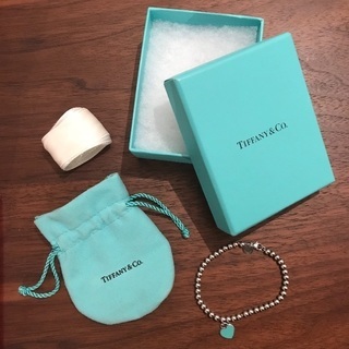 Tiffanyブレスレットいかがですか