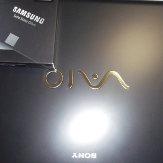 SVE15119FJB SONY VAIO Core i7-3612QM SSD