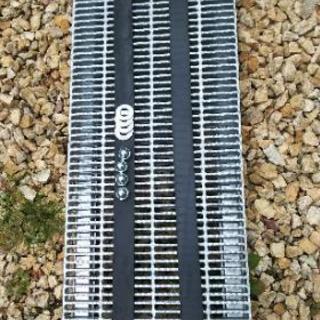 横断U240 U字溝 細目グレーチング付の画像