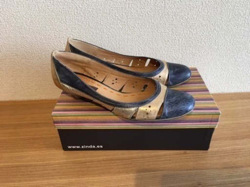 気まぐれ値下げ ZINDA 春夏物パンプス メタリック