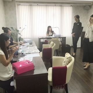 未経験でもネイリストに！の画像