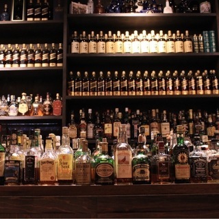 アルバイトスタッフ大募集！大正ロマン溢れる空間でお酒に囲まれて働...