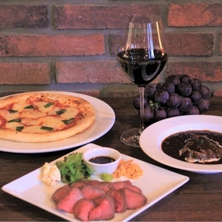 アルバイトスタッフ大募集！大正ロマン溢れる空間でお酒に囲まれて働いてみませんかの画像