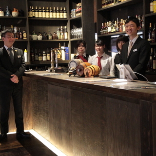 アルバイトスタッフ大募集！大正ロマン溢れる空間でお酒に囲まれて働いてみませんかの画像