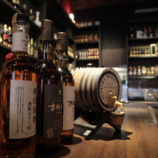 アルバイトスタッフ大募集！大正ロマン溢れる空間でお酒に囲まれて働いてみませんかの画像