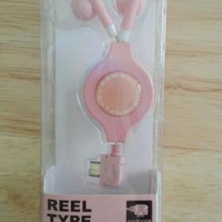 ほぼ新品！microUSB接続イヤフォンの画像