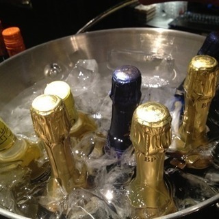 会員制の六本木シャンパンバーで働きませんか？の画像