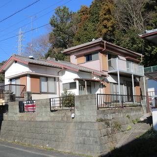 家賃値下げ！借家5DK 広々庭付 10年間お住まいで無料譲渡！差...
