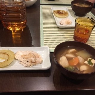 あと2人！[1/28大人のブッ飛びコミュ]食のエネルギーマスターが揚げる串揚げを酒の肴に新年会！ − 東京都