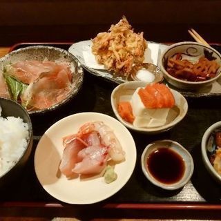 和食居酒屋ホール調理補助の画像