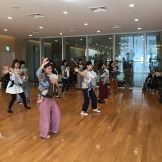 ママ友作りに！ベビーダンスの画像