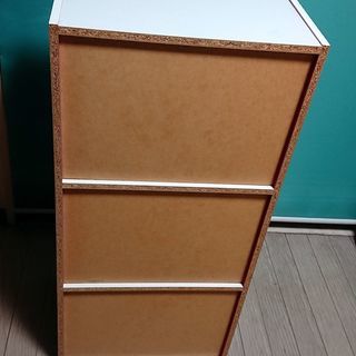 ドン・キホーテ 可愛いよ♪ ツートーン 2トーン カラーボックス 収納 42×29×88センチ 女のコ 割と重厚 しっかり おしゃれ お洒落 インテリア 洋間 フローリングの画像