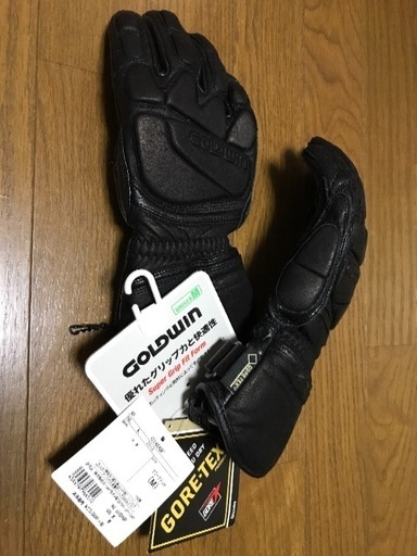 新品‼️未使用値下げします‼️¥23000 を      Gore-Tex最高級黒スキーグローブを¥15000‼️