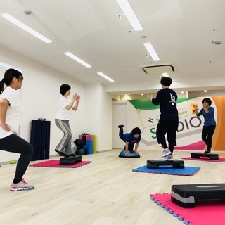 苦楽園【今なら無料入会】グループレッスンスタジオ、運動未経験でも...