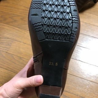 ショートブーツの画像