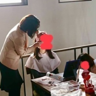 プロによるメイクレッスンランチ会の画像