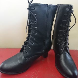 編み上げブーツ 黒 23.5cm 卒業式の袴にも合います 試着できますの画像