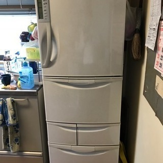 【最終値下】自動製氷冷蔵庫  3000円の画像