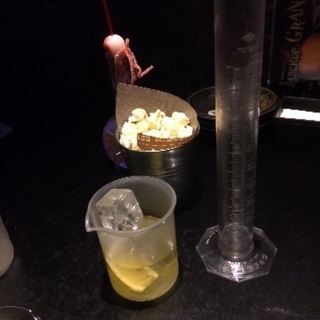 お酒飲みに行きませんか？