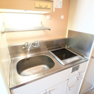 🉐初期費用8万円🙂家賃33000円♪新宿へ直通30分の東村山駅徒歩10分の格安マンション♪ − 東京都