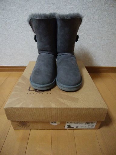 UGG ベイリーボタン•ショート 23cm