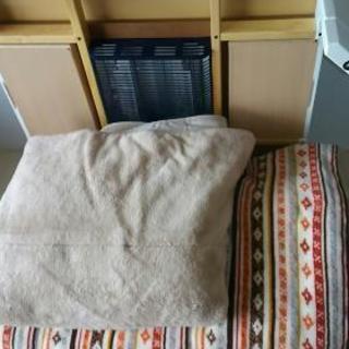 アンティーク調コタツ。ふかふか布団付き。の画像