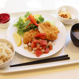 まんだらけ社員食堂の補助スタッフ募集！！の画像