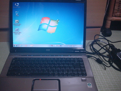 HPノートパソコン　Windows7  ・本体とACアダプター　(ジァンク品)