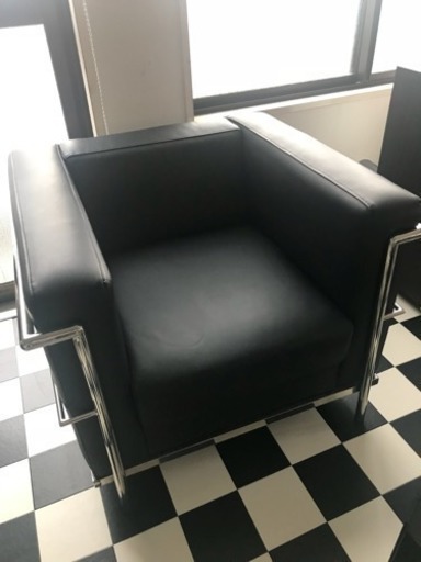 1人掛け ソファ コルビジェデザイン　LC2レプリカ