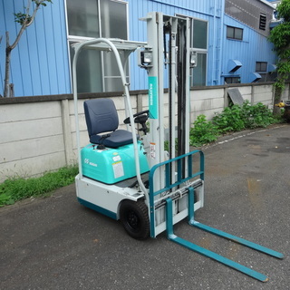 バッテリー　0.5トン(500kg)　フォークリフト　の画像