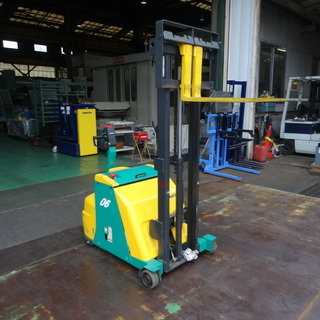 免許不要!!　バッテリーフォークリフト　0.6トン(600kg)の画像