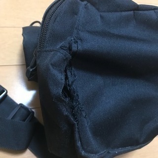 カバンの修理出来る方居ます？ - 友達