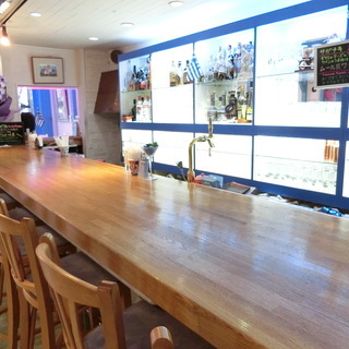 ギリシャ料理専門店　ホールスタッフ募集♪の画像