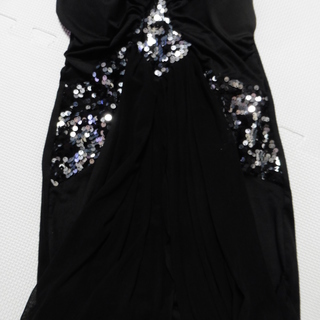 ドレス（スパンコール付き）
