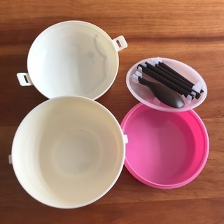新品⭕️ 電子レンジ可 ミスド フレンチウーラー 弁当箱 ２段の画像