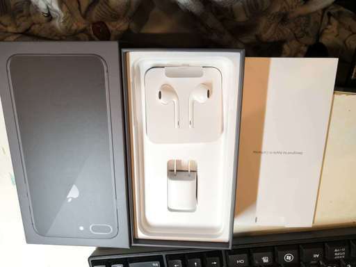 ★★本体無し iPhone8  plus ブラック64GB 箱 付属品 新品未使用★★