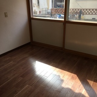 ペット可  広い一戸建て賃貸 駐車場3台付き 初期費用無料 − 広島県