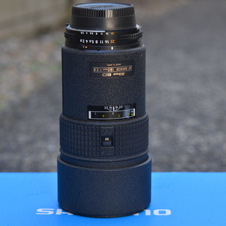 AF Nikkor 180mm f/2.8