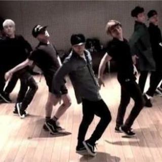 一緒にダンスしませんか？？