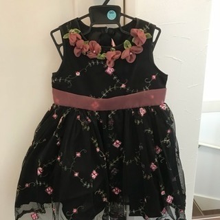 刺繍花柄ベビードレス黒  新品の画像
