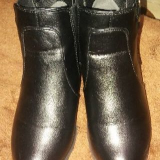 ショートブーツ黒