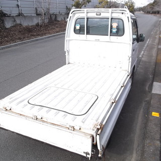☆激安軽トラ！コミコミ総額14万円ポッキリ提供！切替式4WD・5速マニュアル車・AC付！バリ山スタッドレスタイヤ装着！車検H30年11月まで！即納車可能ですのでお急ぎの方にも対応致します☆の画像