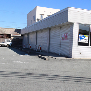 松阪の中心、ロードサイドのコンビニ居抜き物件★即入居可 − 三重県