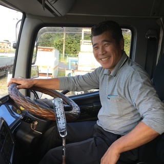 安心・安全を保証！トラックドライバーの画像