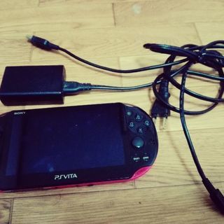 PS vita 2000 ピンク